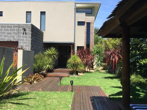 Cape Woolamai House | Woolamai Beach Haven, Easter special, reduced price, wine & chocs