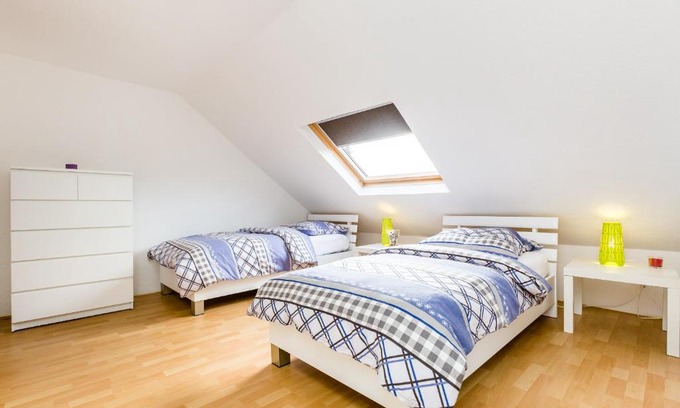 Eicken Apartment | Work & Enjoy Your Stay