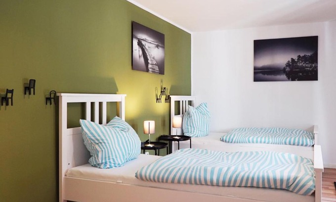 Bonnenbroich-Geneicken Apartment | Work & Stay Apartment