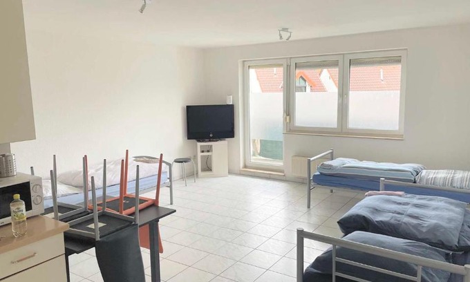Sankt Augustin Apartment | work & stay apartment mit WLAN & Balkon