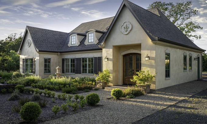 Sonoma House | WOW! A little bit of France.in Sonoma!