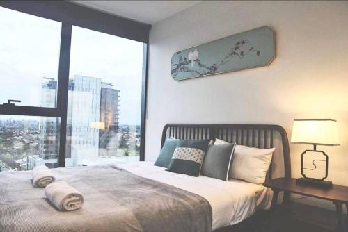 Box Hill Apartment | WT917 - 2BR 2BTH in heart of box hill with free park & pool