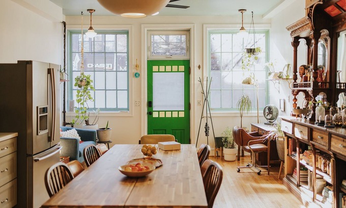 Fells Point Apartment | Wyatt's Saloon Guest House 2