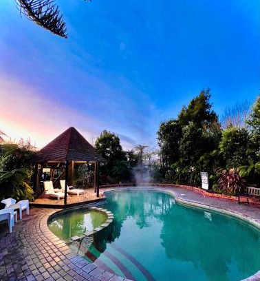 Fenton Street Hotel | Wylie Court Motor Lodge