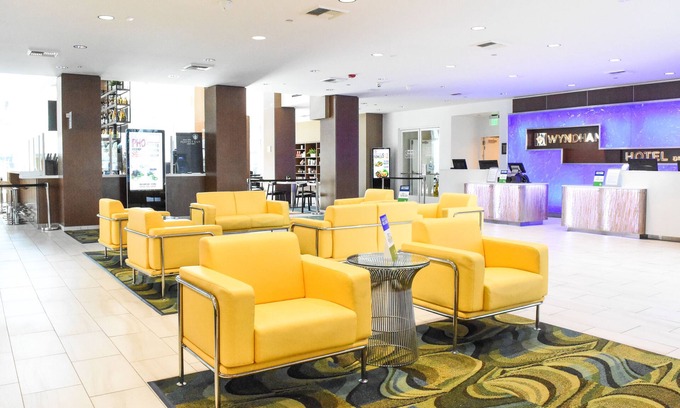 Anaheim Resort Hotel | Wyndham Anaheim