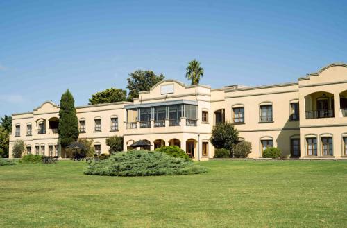 Lujan Hotel | Wyndham Garden Luján