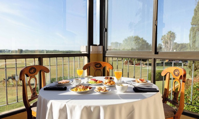 Lujan Hotel | Wyndham Garden Luján