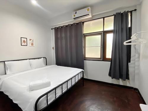 San Chao Pho Suea Apartment | X BAO San Chao Pho Sua - ศาลเจ้าพ่อเสือ