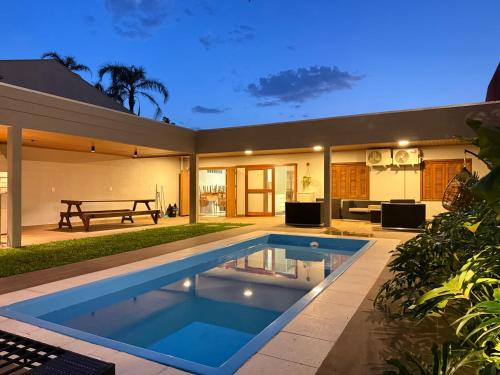 Xangri-La House | Xangri-Lá - Casa com piscina