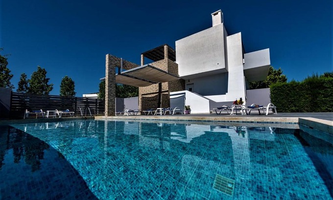 Zipari Villa | Xenos Villa 1 With Private Swimming Pool Near The Sea