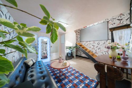 Xuhui Apartment | Xizhi B&B & Two-bedroom House