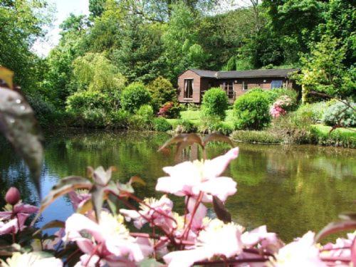 Tan-y-groes House | Y Caban at Wig Farm near Llangrannog