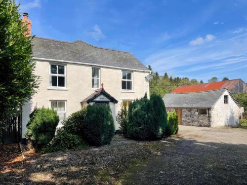 Denbigh House | Y Ddol