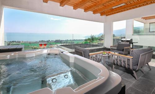 Migdal Apartment | YalaRent C Kinneret Hotel apartments Migdal