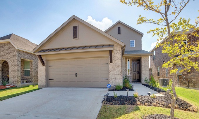 Forney House | Yard & Office: Spacious Family Home in Forney