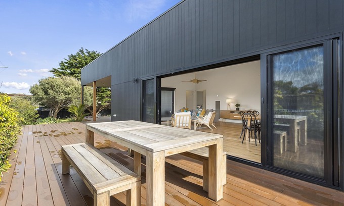 St. Andrews Beach House | Yaringa, St Andrews Beach - Pristine new family living and only moments from the surf beach