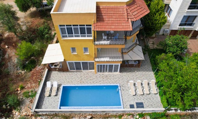 Demre Villa | Yellow Butterfly Dublex