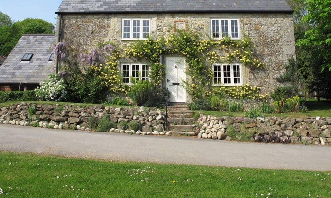 Sandown House | Yeoman Farmhouse in the beautiful Sandown