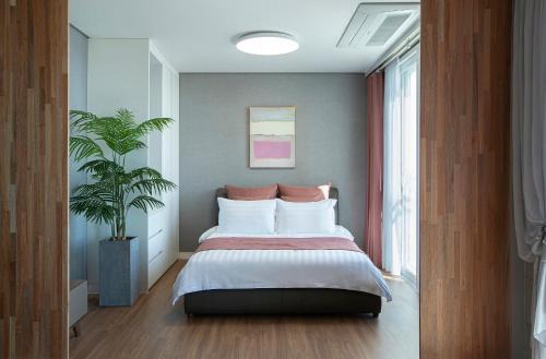 Yeongdeok House | Yeongduk Brie Pension