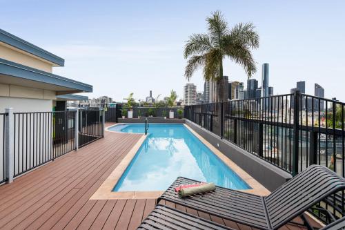 Brisbane Central Business District Hostel | YHA Brisbane City