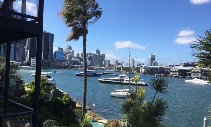 Balmain East House | Your getaway on the edge of the world’s most stunning harbour!