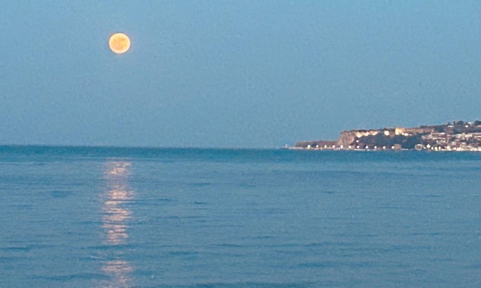 Koroni Apartment | Your Koroni Escape Starts Here: Central Apartment near Zaga Beach and Tavernasnn