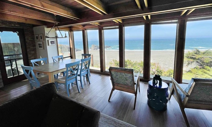 Bodega Bay Cabin | Your Oceanfront Experience - Hot Tub - Lovely Fenced Courtyard