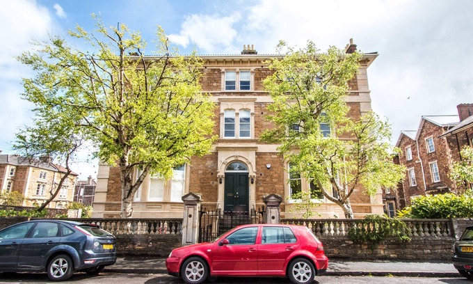 Clifton Apartment | Your Stay Bristol Beaufort House