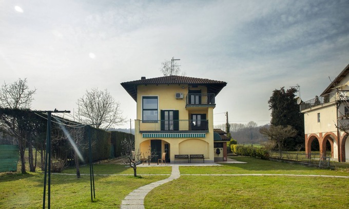 Candia Canavese House | Ypa Home, Candia Canavese Lake Nature Park