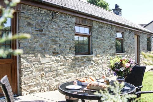 Felinfach House | Yr Onnen Aberaeron