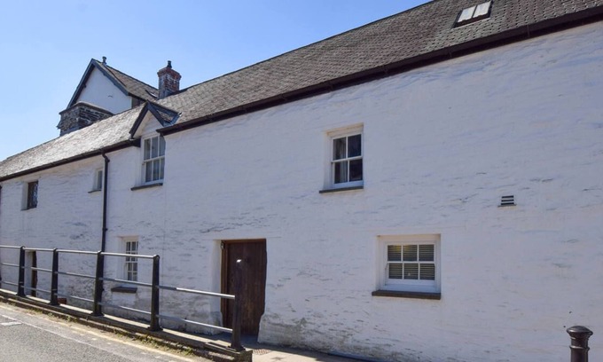 Machynlleth House | Ysgubor Newydd in Machynlleth
