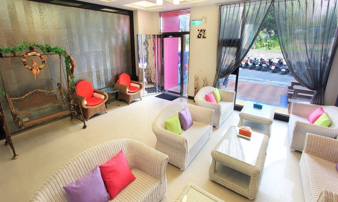 Big Beach Bed & Breakfast | Yu Sen House