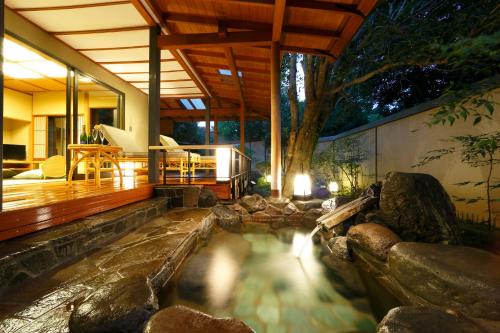 Izu Nagaoka Onsen Hotel | Yumeguri no Yado Yoshiharu