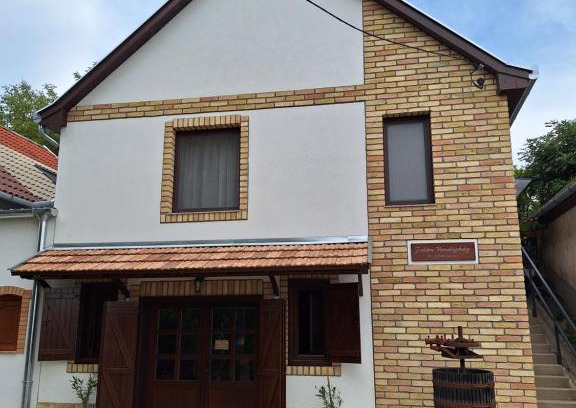 Csaszartoltes House | Zalán Vendégház