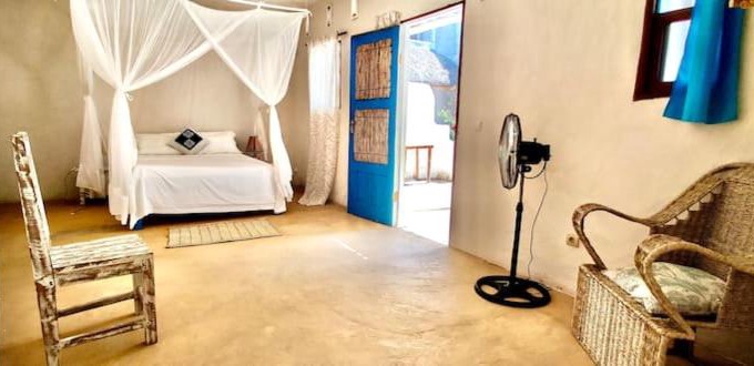 Tofo House | Zanzi Guest House