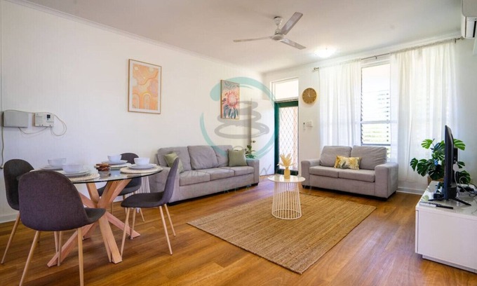 Nightcliff Apartment | Zen Nest: Cozy ~ Lawn ~ Minimalist