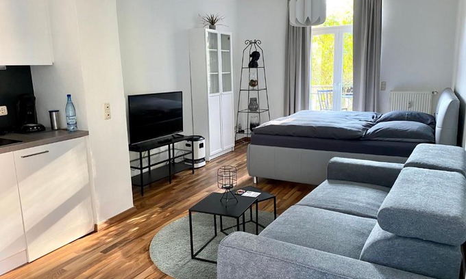 Aachen Apartment | Zentrale Ferienwohnung mit Balkon in Aachen