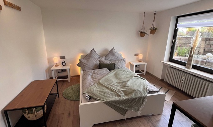 Eschwege Apartment | Zentrumnahe Ferienwohnung mit Garten und Stellplatz