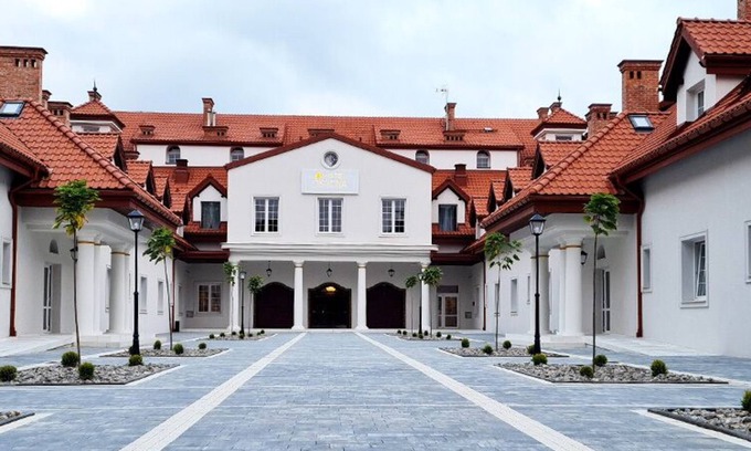 Jasionka Hotel | Zielony Kompleks Dwór Ostoya