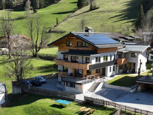 Kleinarl House | Zimmer & Appartements Schwarzenbacher Sonja & Konrad