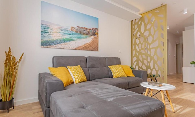 Znjan Apartment | Znjan holidays