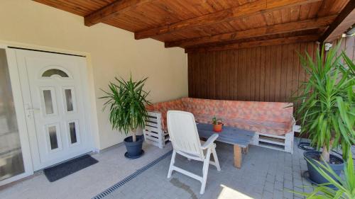 Bogacs House | Zsuzsa Vendégház