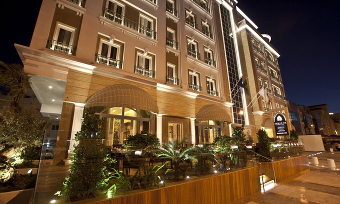Al Muntazah Hotel | Zubarah Hotel