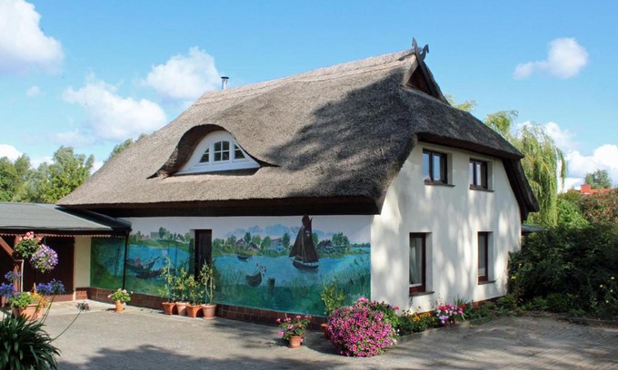 Neuendorf Heide Apartment | Zur Alten Boddenfischerei Ferienwohnung Zander