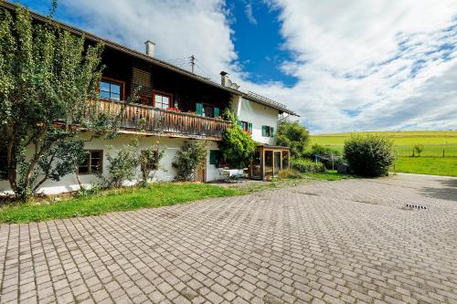 Seeshaupt House | Zweilindenhof