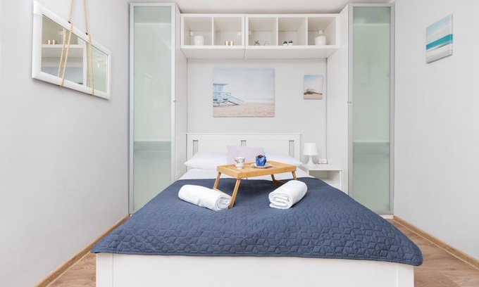 Srodmiescie Apartment | Zygmunta Augusta 2A | Studio for 3 Guests | Gdynia Centrum