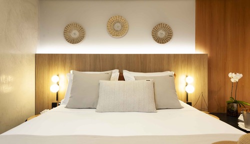 Quarto Luxo com Banheira de Hidromassagem