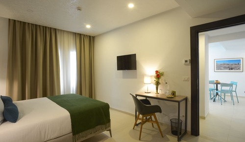 Family Studio Suite