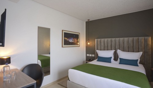 Junior Studio Suite