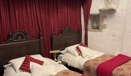 villa castle